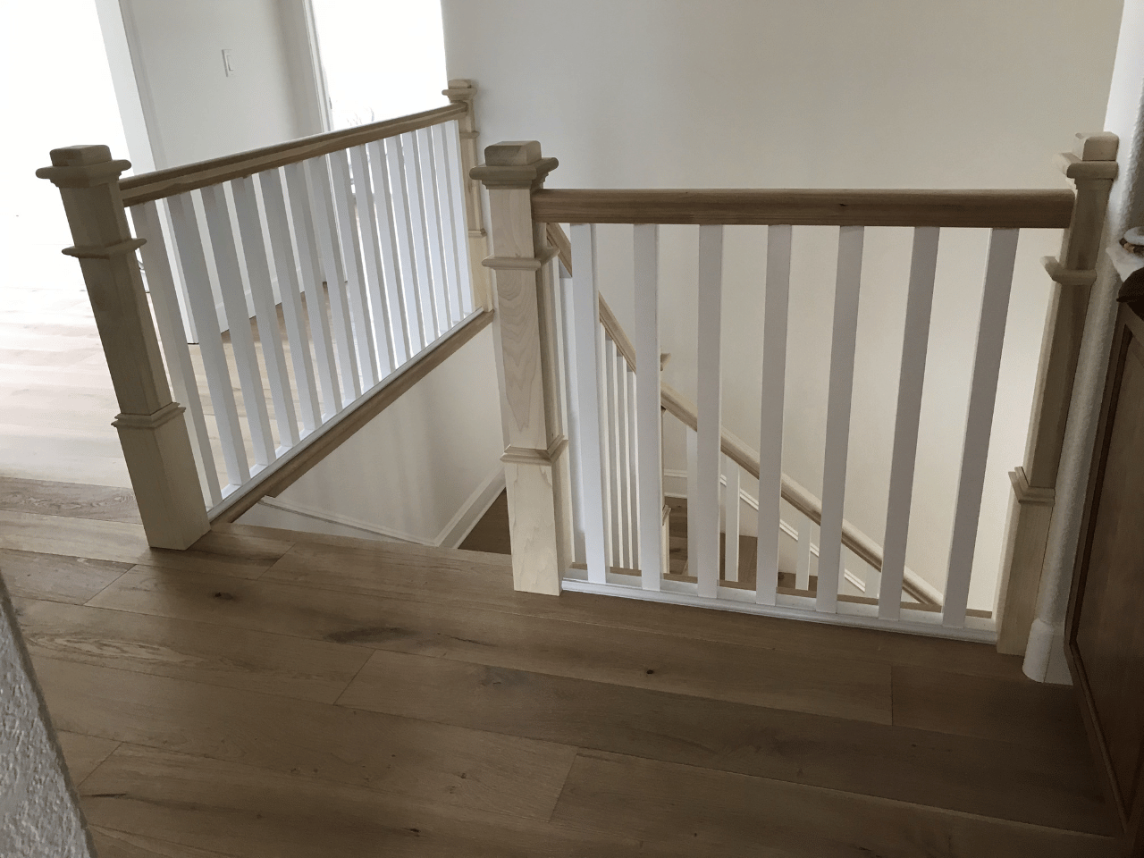 Traditional Wood Balusters with Oak Handrail